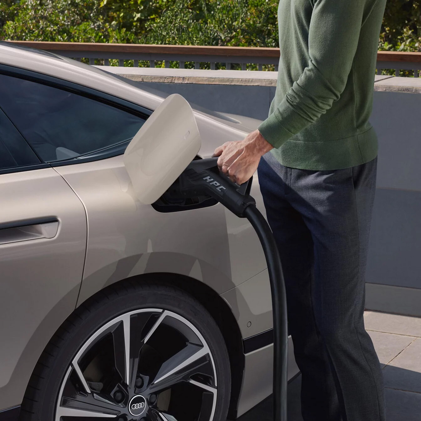Audi A6 Sportback e-tron elektrisch laden