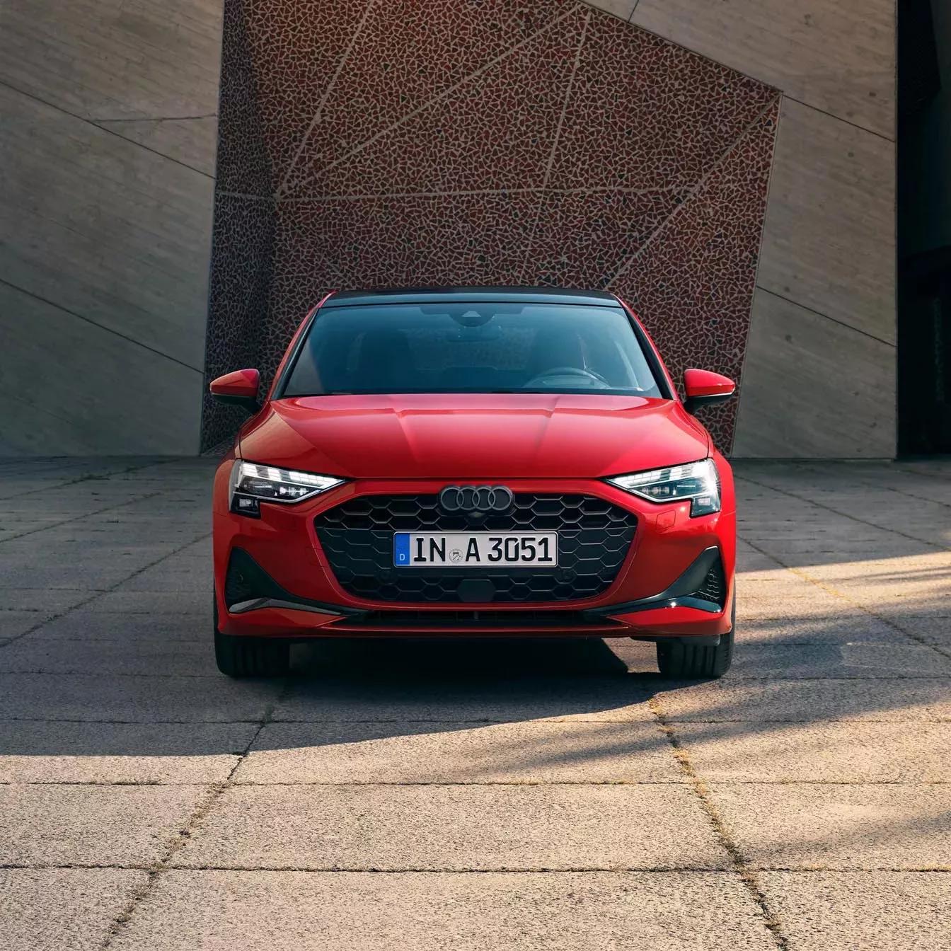 Audi A3 Berline rood exterieur