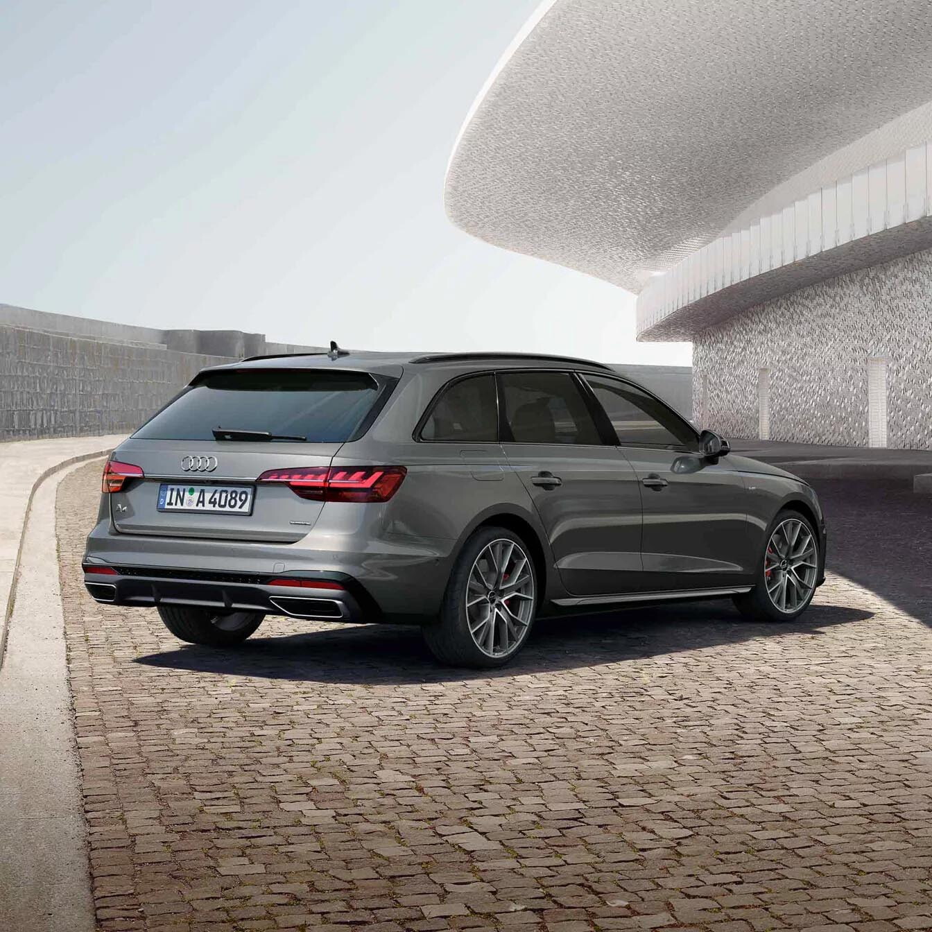 Audi 4 exterieur grijs