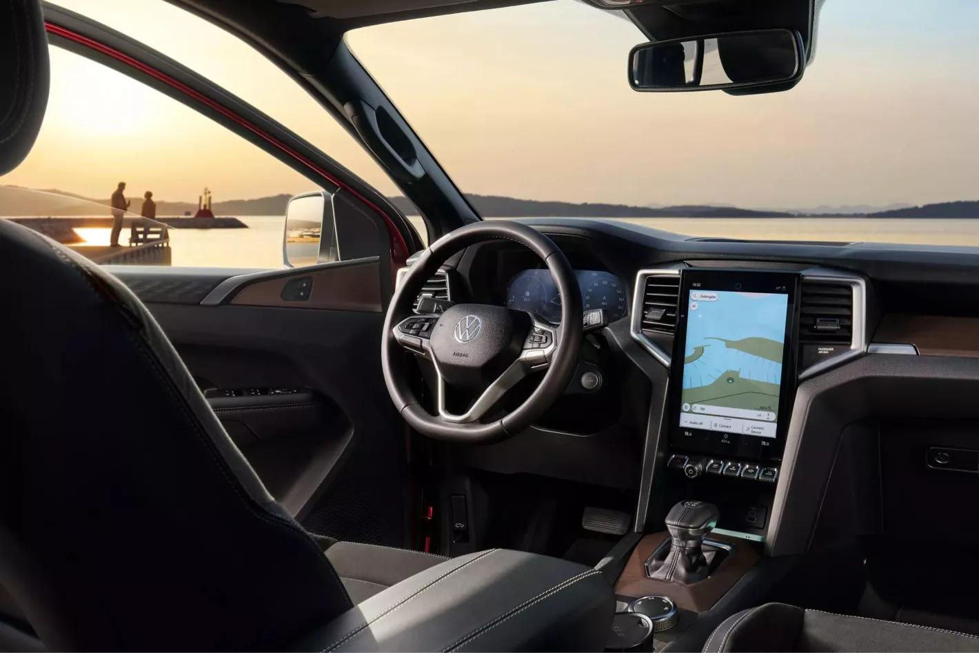 Volkswagen bedrijfsvoertuigen Amarok slimme assistentiesystemmen