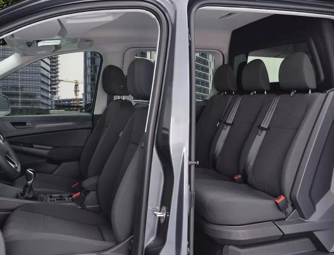 Caddy cargo dubbele cabine personen