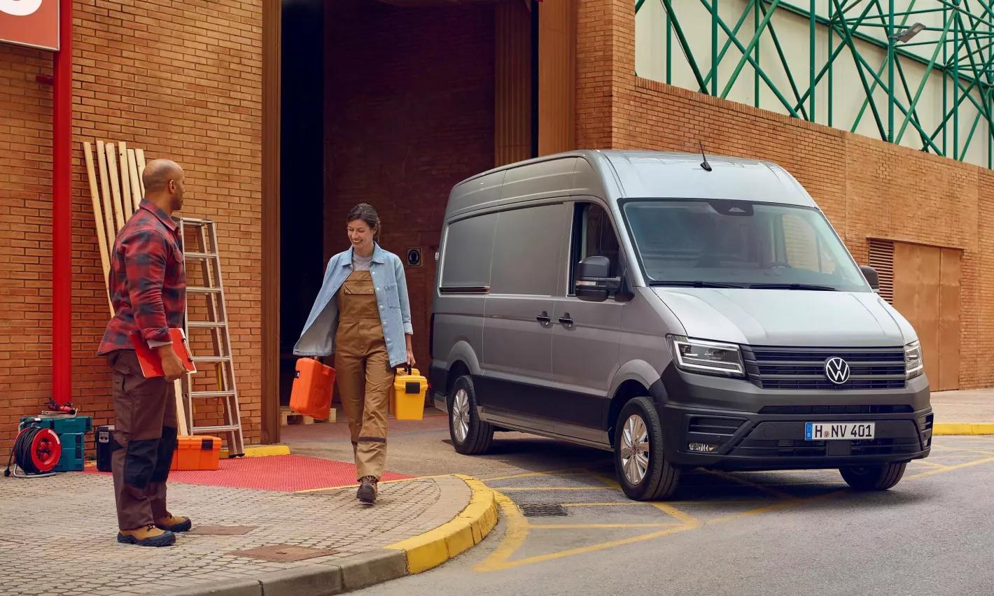 Volkswagen bedrijfsvoertoegen crafter bestelwagen grijs