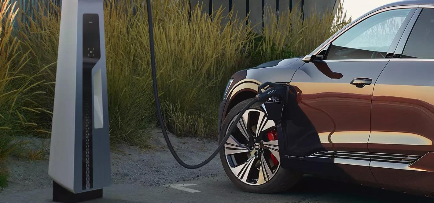Audi Q8 sportback e-tron elektrisch laden